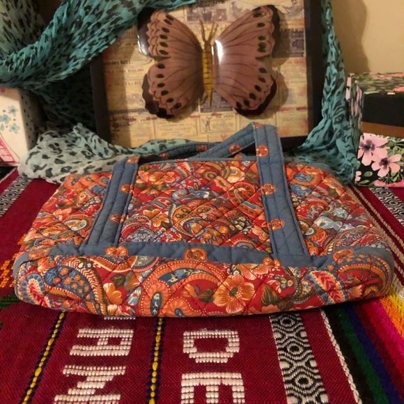 🌸5/$25🌸 Essex Small Floral Print Quilted Bag - Picture 4 of 12